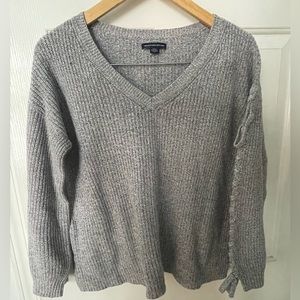 American Eagle AE V Neck Pullover Boxy Heather Gray Sweater Lace-up Sleeve Sz S